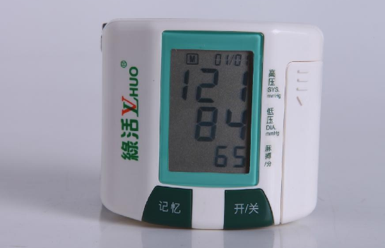  bp3bj1-4d	 全自动腕式电子血压计